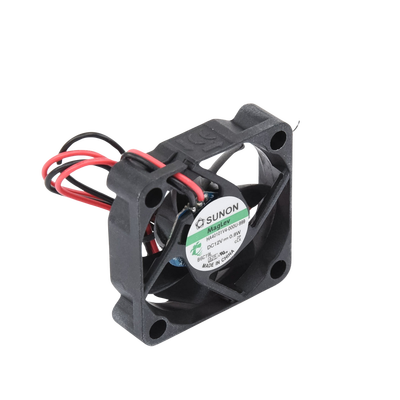 Ventilador Anticondensante Axial de 12Vcc, 40x40x10 mm, 0.8 Watt, 65 mA, flujo de aire de 5.3 CFM, sin escobillas.
