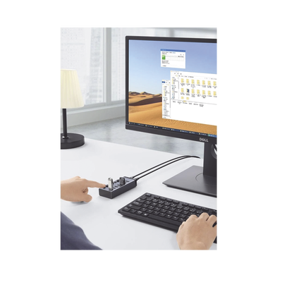 HUB de 7 Puertos USB 3.0 / 4 puertos de Carga Inteligente / Interruptor Individual / Indicadores LED / USB 3.0 a 5Gbps / 1 USB-C Hembra (solo datos) / Incluye Adaptador de Corriente 12V 2A / 7 en 1