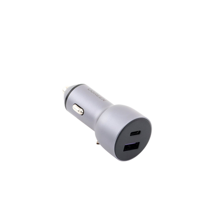 Cargador de Auto 52.5W | Puerto USB-A y USB-C | Carga Rápida | Compatible con Vehículos de 12 y 24 VCD | PD3.0 + QC3.0 | Chip Inteligente | Diseño Compacto Mayor Eficiencia Energética | Caja de Aluminio.