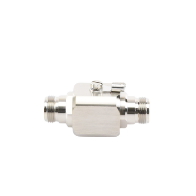 Protector contra descargas eléctricas. Cubre los rangos de frecuencia de los amplificadores de Señal Celular. 50 Ohm. Conectores N.