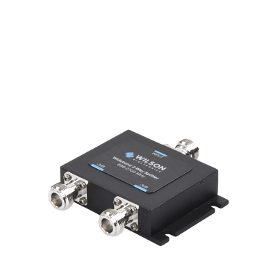 Divisor de potencia (Splitter) de dos vías para 700-2700 MHz.