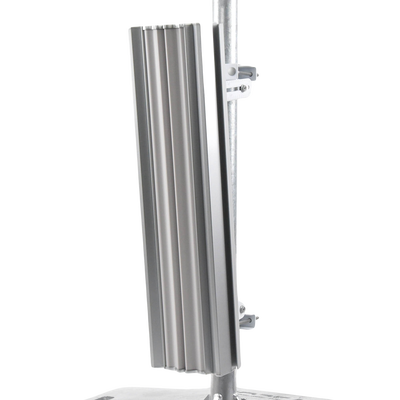 Antena sectorial para estaciones base airMAX AC de 45° de cobertura horizontal, en 5 GHz (5150 - 5875 MHz) de 22 dBi Antena sectorial para estaciones base airMAX AC de 45° de cobertura horizontal, en 5 GHz (5150 - 5875 MHz) de 22 dBi