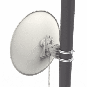 ePMP Force 200L para zonas con alta interferencia, hasta 200 Mbps, 4910 - 5970 MHz, 802.11n, Antena de 25 dBi, latencia baja