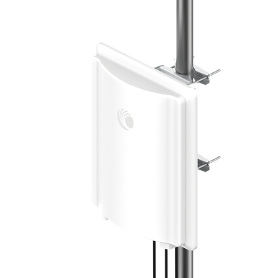 Estación Base ePMP 4500 con Antena Integrada con 17 dBi y 90º de apertura / MU-MIMO/OFDMA 8x8 con Capacidad de Hasta 4 Gbps Agregados / 4910–6135 MHz (Wi-Fi 6) / Sincronización GPS / Hasta 120 Suscriptores / Protección IP67