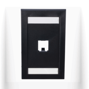 Placa de Pared Vertical Ejecutiva, Salida de 1 Puerto Mini-Com, Con Espacios Para Etiquetas, Color Negro