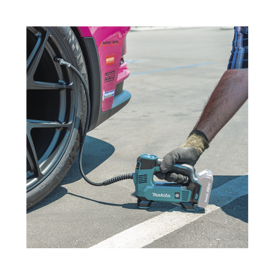 Inflador Inalámbrico 18 Vcc Hasta 121 PSI (Sin Batería / Sin Cargador).