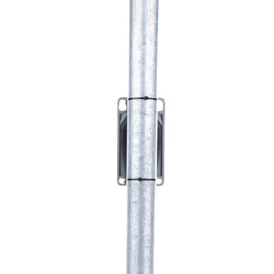 Montaje Vertical de Pared / Color Plata / Exterior