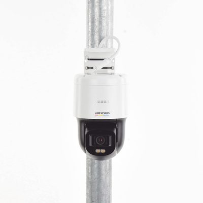 Domo PT IP 4 Megapixel / Lente 4 mm / Luz Blanca 30 mts / dWDR / PoE / IP66 / Micrófono y Bocina Interconstruido / Micro SD / Incluye Montaje de Pared y Techo