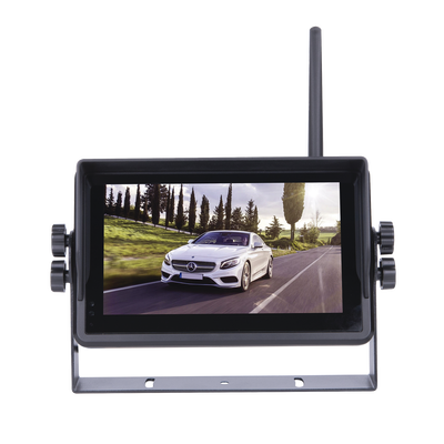 Sistema Profesional Inalámbrico de Cámara de Reversa Infrarroja y Monitor Touch de 7" para Vehículos de Trabajo y Montacargas Sistema Profesional Inalámbrico de Cámara de Reversa Infrarroja y Monitor Touch de 7" para Vehículos de Trabajo y Montacargas