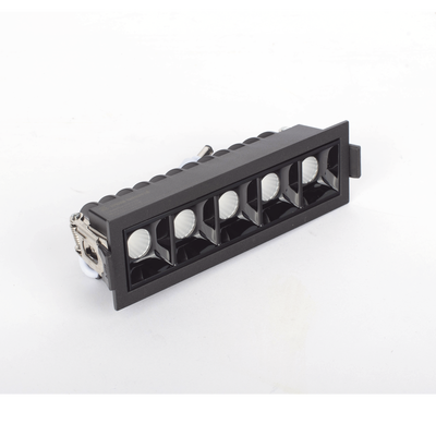 Reflector Empotrable / LUZ Fría / 110 V / 10 W / 750 lúmenes / 50000 hrs / IP20