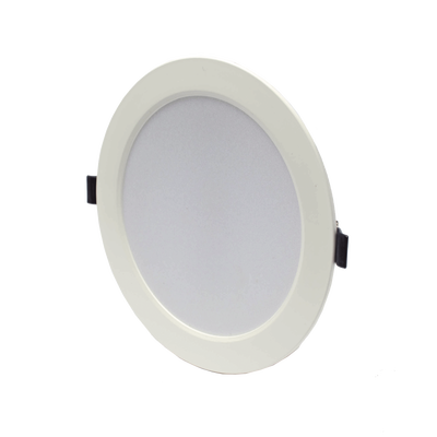 Spot Redondo Empotrable / 17.5 cm / Luz Fría / 110 V / 15 W / 1200 lúmenes / 25000 hrs / Ángulo de apertura 120° / IP20 Spot Redondo Empotrable / 17.5 cm / Luz Fría / 110 V / 15 W / 1200 lúmenes / 25000 hrs / Ángulo de apertura 120° / IP20