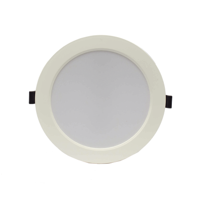 Spot Redondo Empotrable / 17.5 cm / Luz Fría / 110 V / 15 W / 1200 lúmenes / 25000 hrs / Ángulo de apertura 120° / IP20 Spot Redondo Empotrable / 17.5 cm / Luz Fría / 110 V / 15 W / 1200 lúmenes / 25000 hrs / Ángulo de apertura 120° / IP20