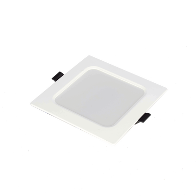 Spot Cuadrado Empotrable / 12 x 12 cm / Luz Fría / 110 V / 6 W / 420 lúmenes / 25000 hrs / Ángulo de apertura 120° / IP20 Spot Cuadrado Empotrable / 12 x 12 cm / Luz Fría / 110 V / 6 W / 420 lúmenes / 25000 hrs / Ángulo de apertura 120° / IP20