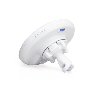 Radio airMAX de alta capacidad, hasta 1 Gbps en 60 GHz con failover en 5 GHz, con antena integrada de 17.2 y 10 dBi respectivamente