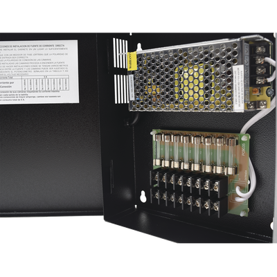Fuente de poder profesional CCTV de 12-13.2Vdc @5A, 8 cámaras, Volt. de entrada: 100-240 Vca (Fusibles Administrables) Fuente de poder profesional CCTV de 12-13.2Vdc @5A, 8 cámaras, Volt. de entrada: 100-240 Vca (Fusibles Administrables)