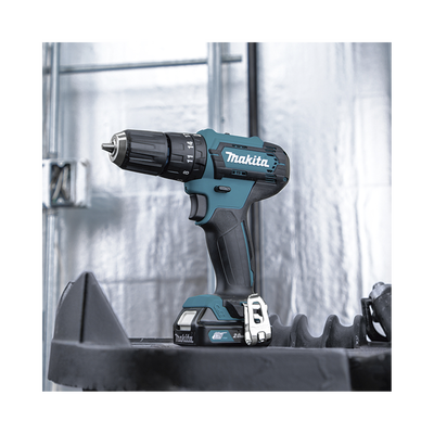 Taladro Combinado de 12Vcc, con tecnología CXT, (Incluye 2 Baterías y Cargador Rápido, Maletín plástico). Taladro Combinado de 12Vcc, con tecnología CXT, (Incluye 2 Baterías y Cargador Rápido, Maletín plástico).