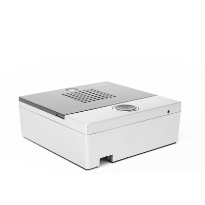 Mini video Intercomunicador para hotelería y hospitales, con diseño elegante, PoE, cámara 1Mpx, 1 botón, 1 relevador integrado de salida y entrada.