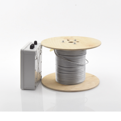 Kit de Cable Sensor Perimetral IRONCLAD para Cercas Ciclónicas / 152 METROS / 1 ZONA / Sin Falsas Alarmas por Viento / TODO Incluido/TARJETA LPU400/ Calibración por Software Kit de Cable Sensor Perimetral IRONCLAD para Cercas Ciclónicas / 152 METROS / 1 ZONA / Sin Falsas Alarmas por Viento / TODO Incluido/TARJETA LPU400/ Calibración por Software