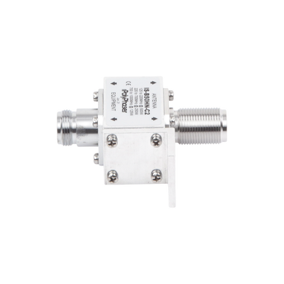 Protector RF Coaxial Para 125 a 1000 MHz Con Ceja Frontal Con Conectores N Hembra en Ambos Lados, 50 Ω