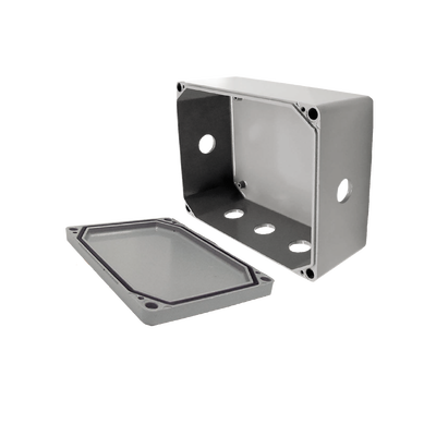 Caja de Unión de Aluminio con 6 salidas de 1" / Orificios 1 Izq - 1 Der - 4 en la parte inferior. Caja de Unión de Aluminio con 6 salidas de 1" / Orificios 1 Izq - 1 Der - 4 en la parte inferior.