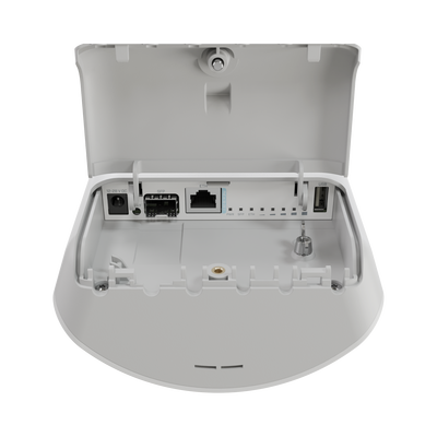 (mANTBox ax 15s) Punto de Acceso Sectorial de 120°/ WiFi 6 Doble Banda 2.4Ghz y 5Ghz/Antena Integrada 15 dBi/Con 1 Puerto Ethernet PoE In + 1 puerto SFP 2.5Gbps