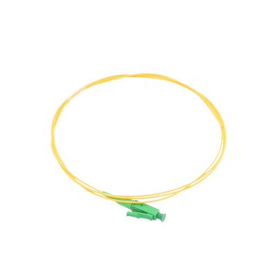 Pigtail de Fibra Óptica Monomodo LC/APC, simplex de 1 metro Pigtail de Fibra Óptica Monomodo LC/APC, simplex de 1 metro