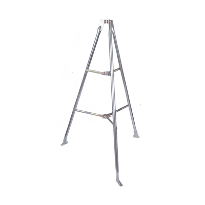 Montaje de tripie para exterior, altura total del tripie 1.52 m. Compatible con mástiles de hasta 3 m de largo 1 1/4 a 2" de diámetro