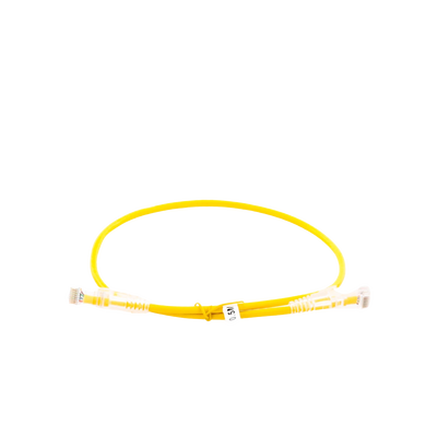 Cable de Parcheo Slim UTP Cat6A - 0.5 m Amarillo, Diámetro Reducido (28 AWG)
