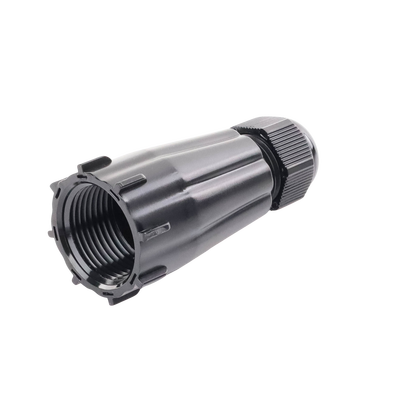 Conector tipo Glándula Industrial para Proteger Conexiones de Red