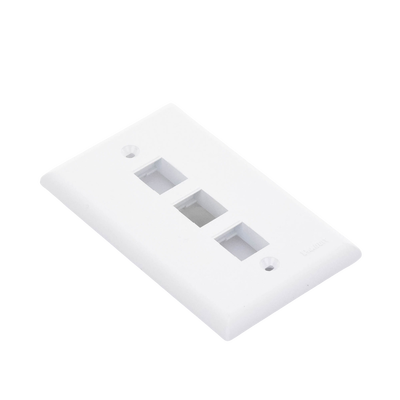 Placa de Pared Vertical, Salida Para 3 Puertos Keystone, Color Blanco