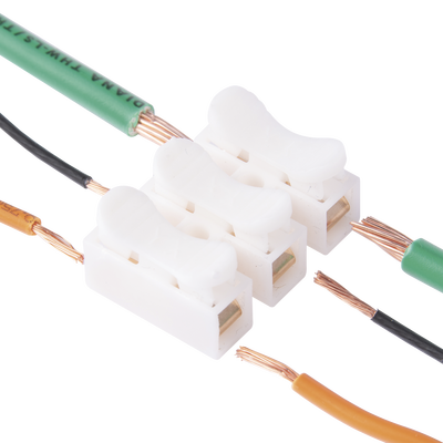 Conector tipo PUSH de 3 Contactos / Para una Conexión Rápida / Puentes de Cables