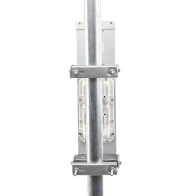 Estación base grado industrial PMP 450i IP-67, filtro dinámico para interferencia 4900-5925 MHz con antena de 90 grados, hasta 300 Mbps. (PN: C050045A005A)