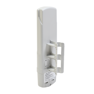 C054045C003B - Serie PMP 450 - Suscriptor Punto - Multipunto para banda libre de 20 Mbps con antena integrada de 9 dBi (55&deg;/55&deg;).