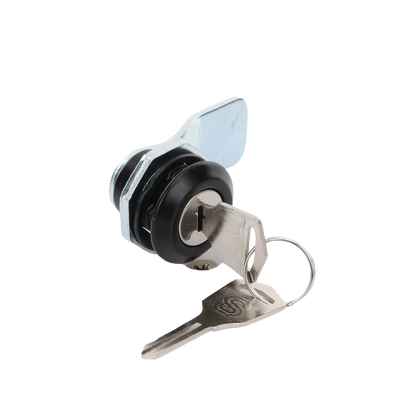 Cerradura con Paleta Metálica con 2 llaves para Gabinetes de Acero. Cerradura con Paleta Metálica con 2 llaves para Gabinetes de Acero.