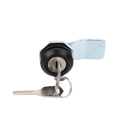 Cerradura con Paleta Metálica con 2 llaves para Gabinetes de Acero. Cerradura con Paleta Metálica con 2 llaves para Gabinetes de Acero.