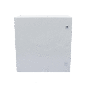 Gabinete de Acero IP66 Uso en Intemperie (600 x 600 x 300 mm) con Placa Trasera Interior Metálica y Compuerta Inferior Atornillable (Incluye Chapa y Llave T).