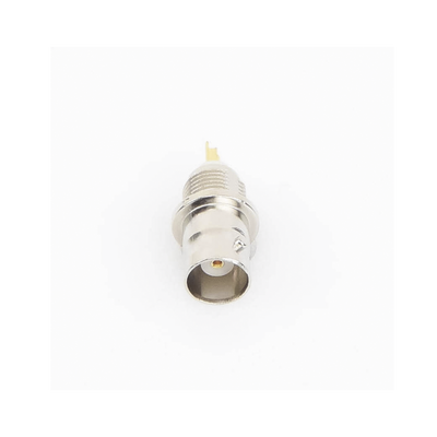 Conector BNC Hembra de Montaje Frontal D-Plano, Soldable, Rondana de Seguridad, Níquel/ Oro/ Delrin.