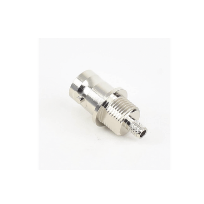 Conector BNC Hembra a 50 Ohm, Montaje Frontal en D-Plano, Anillo Plegable para Cables RG-174/U y RG-316/U, Niquel/ Oro/ Teflón.