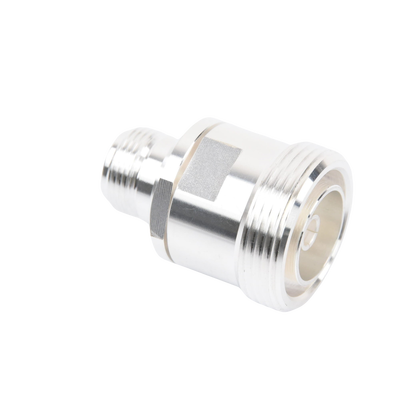 Adaptador en Línea de Conector DIN 7-16 Hembra a N Hembra, Plata / Plata / Teflón.