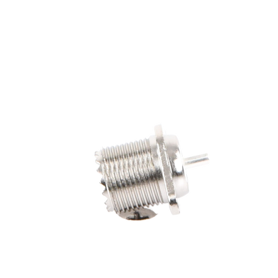 Conector UHF Hembra (SO-239-2H) para Chasis, Doble Perforación, Conductor Central Soldable, Níquel/ Plata/ PBT. Conector UHF Hembra (SO-239-2H) para Chasis, Doble Perforación, Conductor Central Soldable, Níquel/ Plata/ PBT.