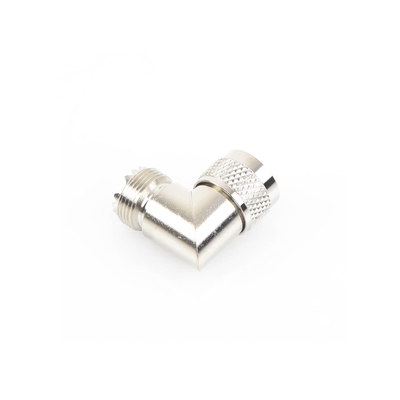 Adaptador en Ángulo Recto, de Conector UHF Macho (PL-259) a UHF Hembra (SO-239), Níquel/ Oro/ Delrin. Adaptador en Ángulo Recto, de Conector UHF Macho (PL-259) a UHF Hembra (SO-239), Níquel/ Oro/ Delrin.