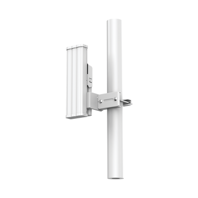Antena Sectorial de 120° AirMetro con 16 dBi en Banda 5Ghz (5150-5850 Mhz) Slant 45° Compatibilidad Multi-Marca para enlaces Multipunto, Conectores SMA Hembra Inverso.