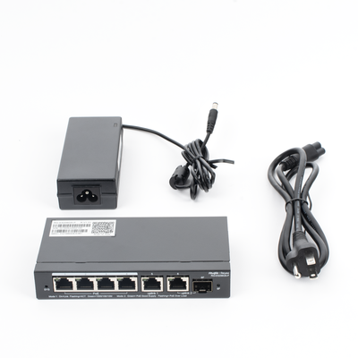 Switch Administrable con 4 puertos Gigabit PoE, 2 Uplink Gigabit y 1 Uplink Gigabit para Fibra SFP en combo, gestión gratuita desde la nube Switch Administrable con 4 puertos Gigabit PoE, 2 Uplink Gigabit y 1 Uplink Gigabit para Fibra SFP en combo, gestión gratuita desde la nube