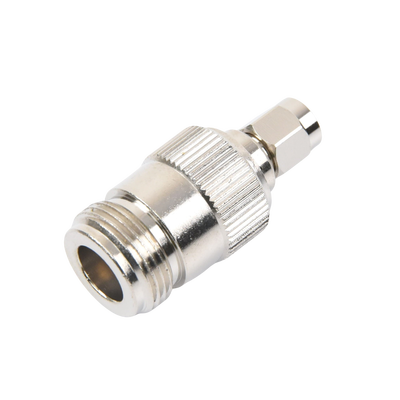 Adaptador en Línea, de Conector SMA Macho Inverso a N Hembra, Níquel/ Oro/ Teflón.