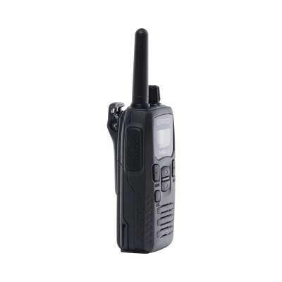 450-470 MHz, 16 canales, 1.5 Watts, VOX, Scaner, Incluye antena, batería, cargador y clip.