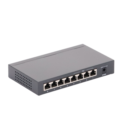 Switch Gigabit PoE+ no administrable de 8 puertos 10/100/1000 Mbps, solo 4 puertos PoE, para escritorio