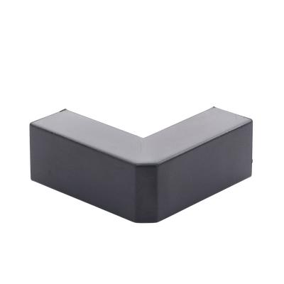 Esquinero Exterior Color Negro de PVC Auto Axtinguible, Para Canaleta TMK-1720-N-CC (5210-02003)
