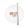 Antena direccional con diseño aerodinámico para minimiza la resistencia al viento, Ganancia de 30 dBi, frecuencia (4.9 - 6.5 GHz), Polarización doble, incluye montaje para torre o mástil