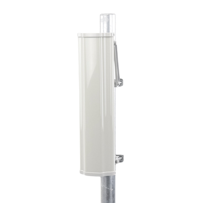 Antena sectorial de 90º, 5.1 a 5.8 GHz, Ganancia 17 dBi, Conector SMA-Hembra inverso, Jumpers y Montaje incluido
