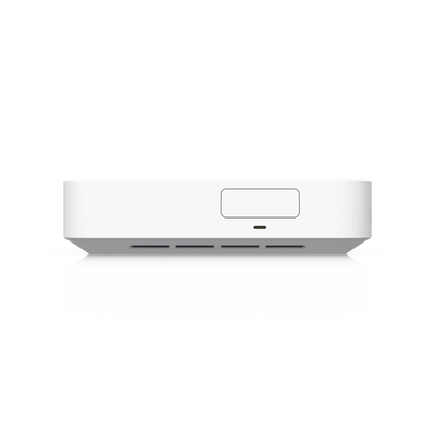 UniFi Cloud Gateway MAX, Router con todos los servicios UniFi, administra hasta 30 dispositivos UniFi y 300 clientes. 1 pto WAN 2.5G, 4 pts LAN 1G (uno configurable como WAN), seguridad IDS/IPS, VPN, bloqueo de apps/URLs, 512 GB memoria interna
